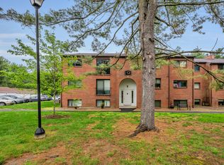 12 Darling St APT N, Southington, CT 06489
