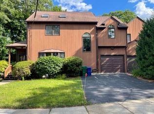 14 Carthay Cir UNIT 14, Newton Highlands, MA 02461