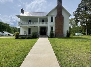 1246 Breeden Rd, Charlotte, TN 37036