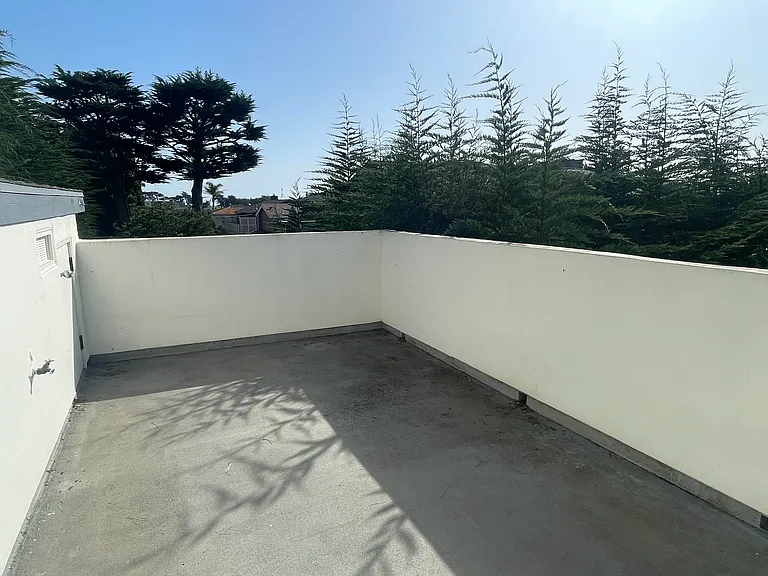 Emmons Rd — Photo 5