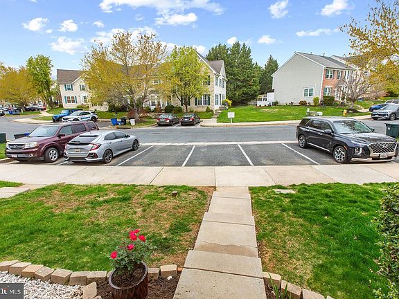 2nd image of 767 Shallow Ridge Ct