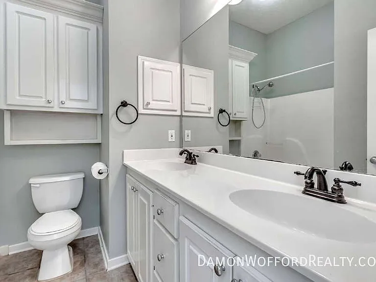124 Raintree Rd — Photo 31