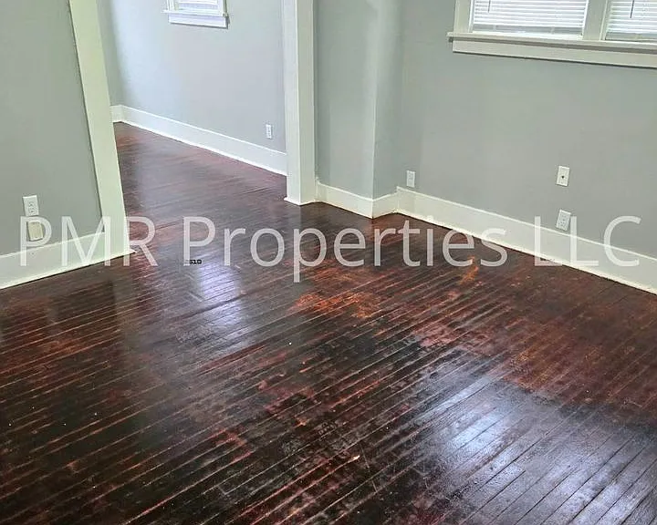 118 Platner St — Photo 5