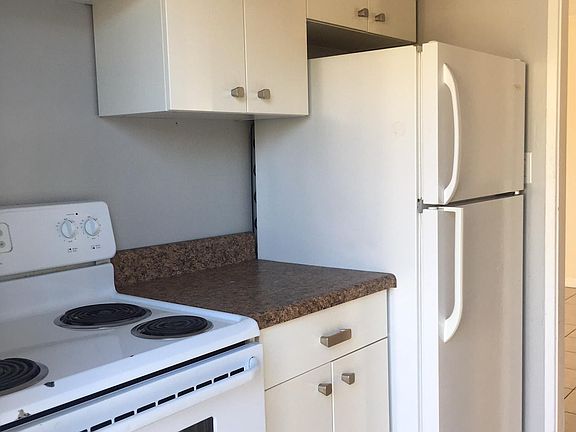 3rd image of 525 E Orange Ave APT B