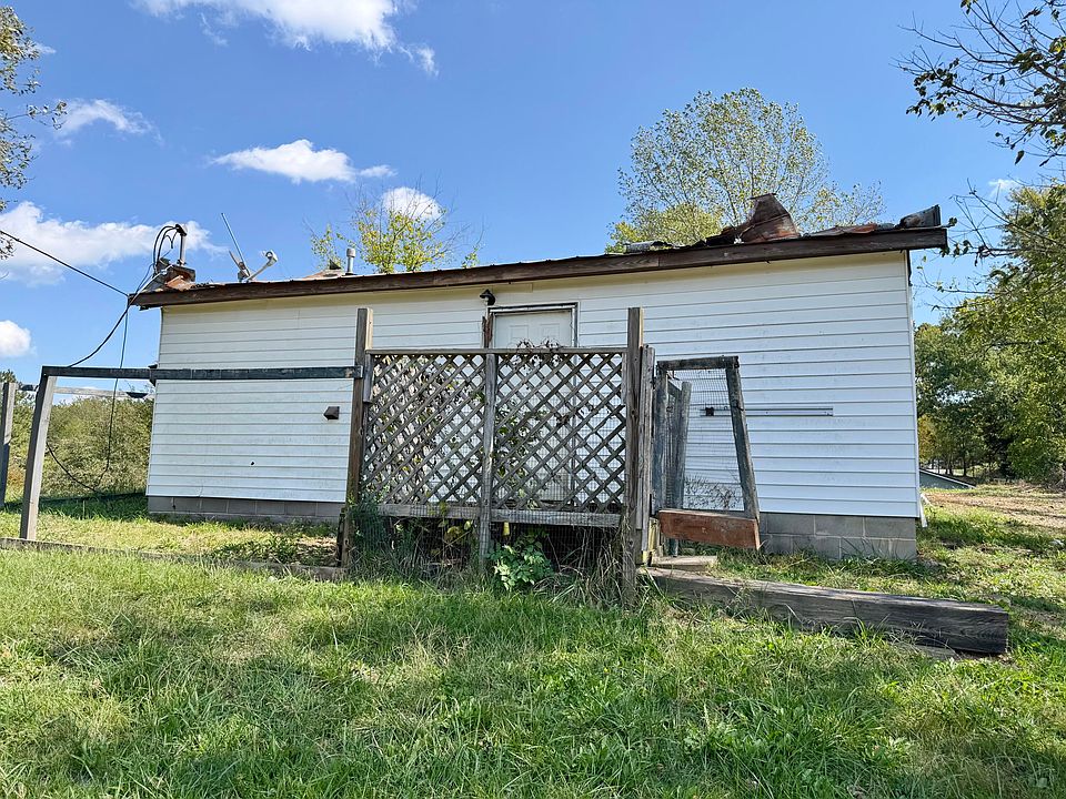 1st image of 373 Garrison Rd