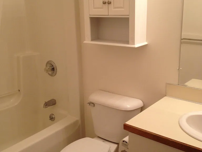 1601 Jefferson Ave — Photo 2
