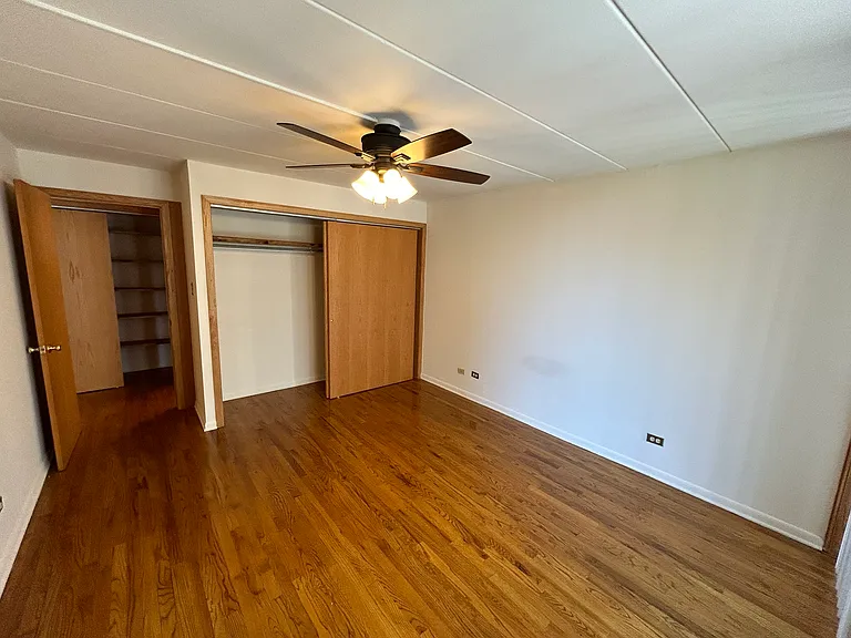 2340 N Commonwealth Ave — Photo 23