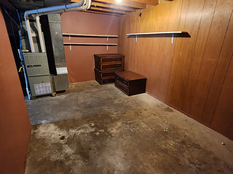 1310 E North St #1 — Photo 6