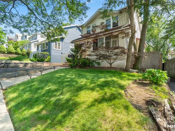 42 Oakwood Ave, Bogota, NJ 07603