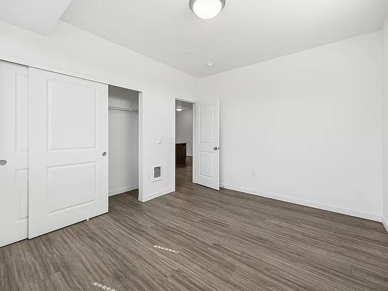 Pacific Ridge Apartments — Photo 20