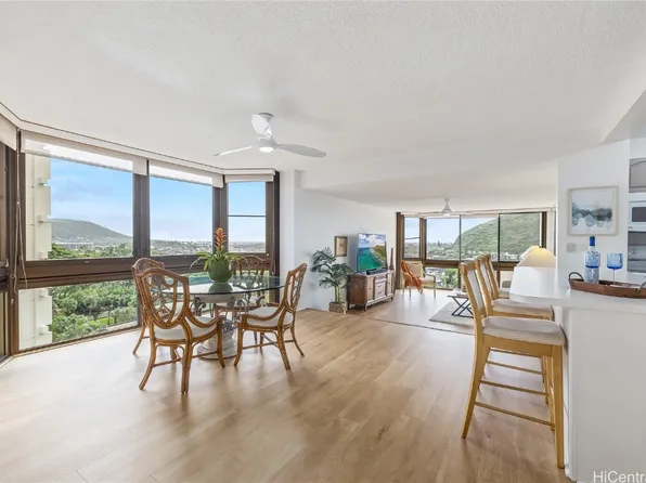 501 Hahaione St #1/8L, Honolulu, HI 96825