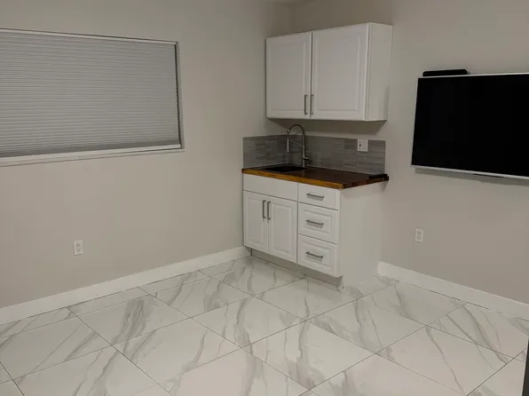 605 SW 39th Ct, Miami, FL 33134