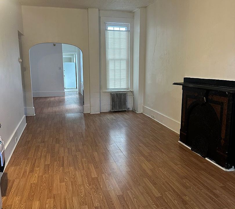 1st image of 311 S 6th St Unit 1