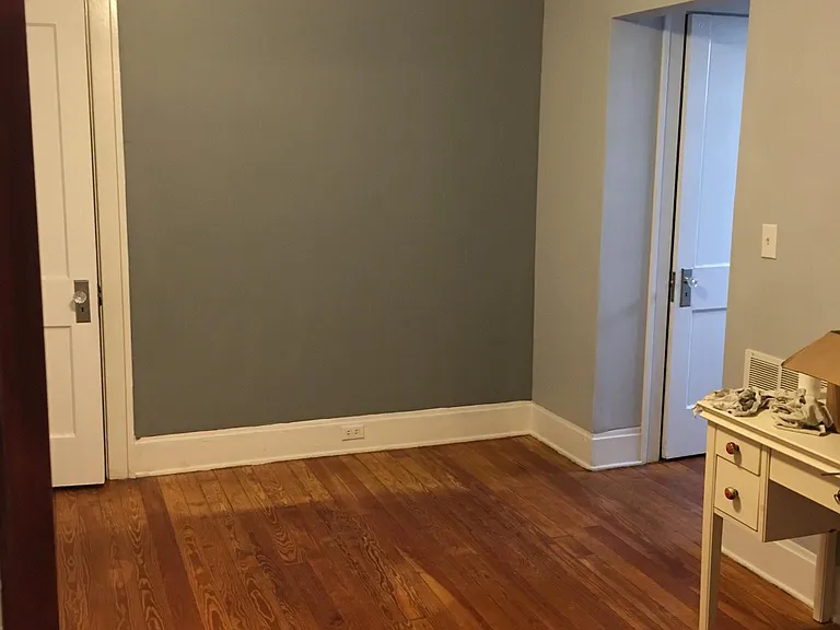 638 Monmouth St #3 — Photo 2