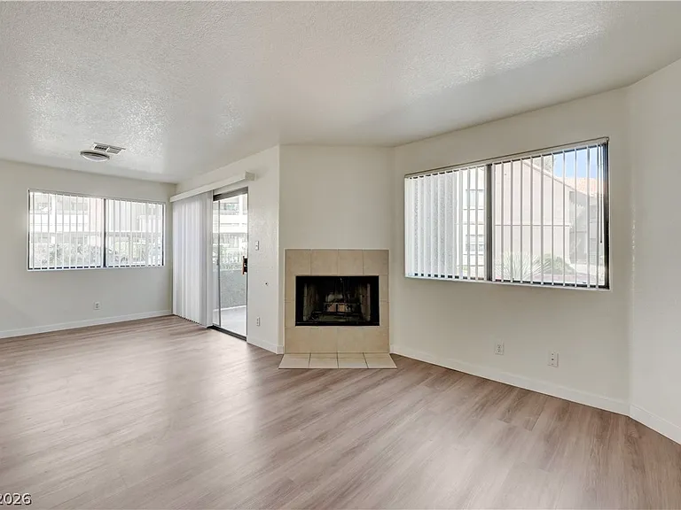 5018 S Rainbow Blvd #104 — Photo 8
