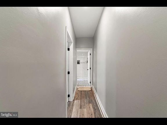 2nd image of 2402 E Gordon St Floor 2