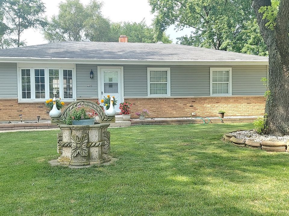 1st image of 2241 Countryside Dr