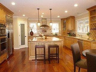 1st image of 1069 Glen Echo Ave