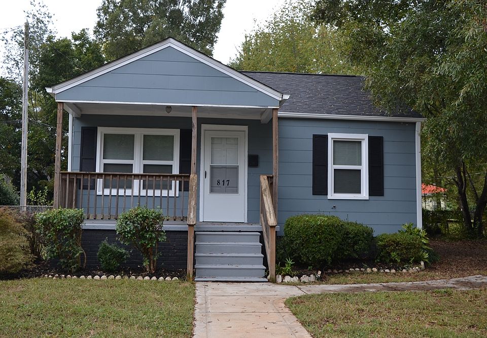 1st image of 817 McNair St
