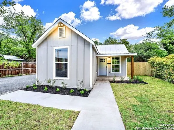 2605 AVENUE J, Hondo, TX 78861