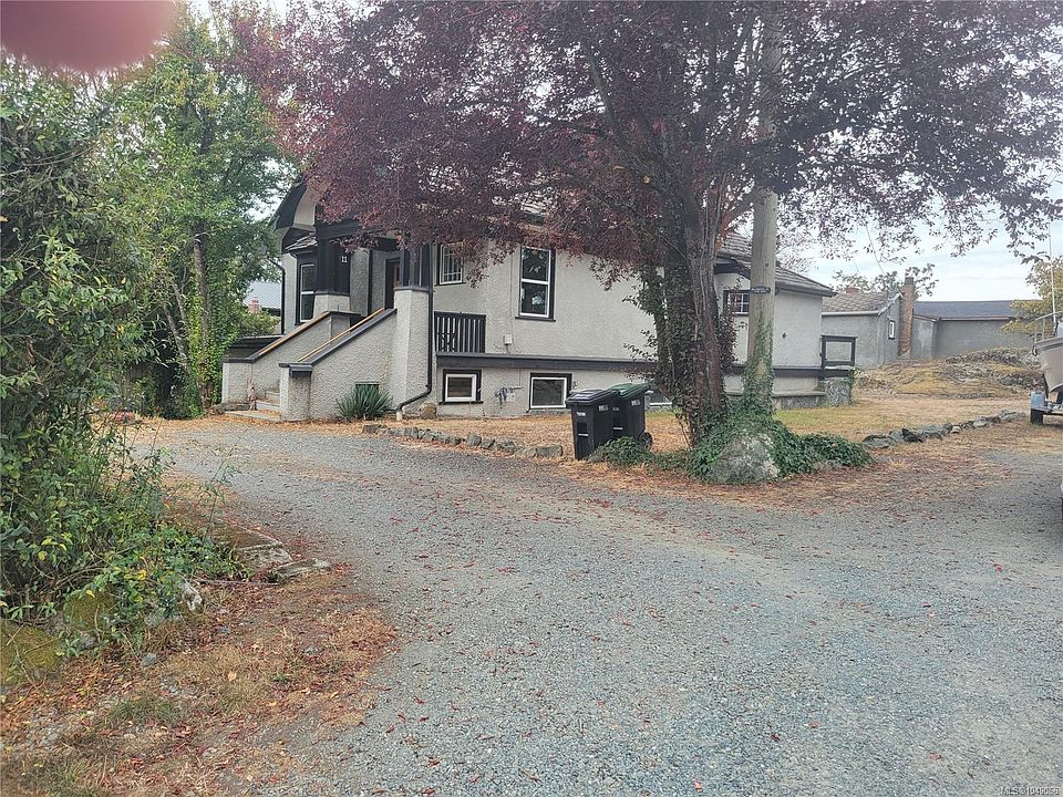 1st image of 11 Eaton Ave