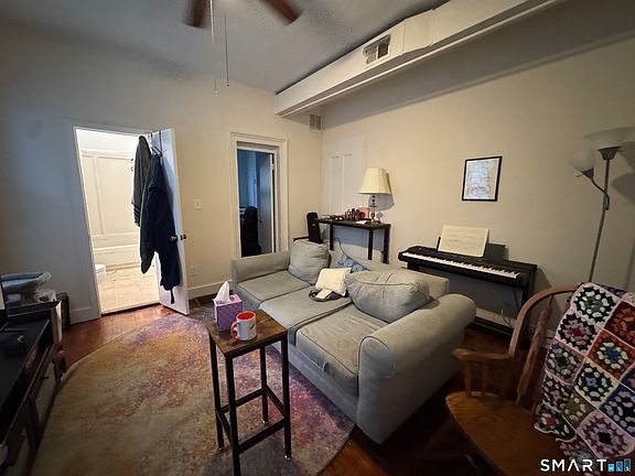 3rd image of 49 Edwards St APT 1A