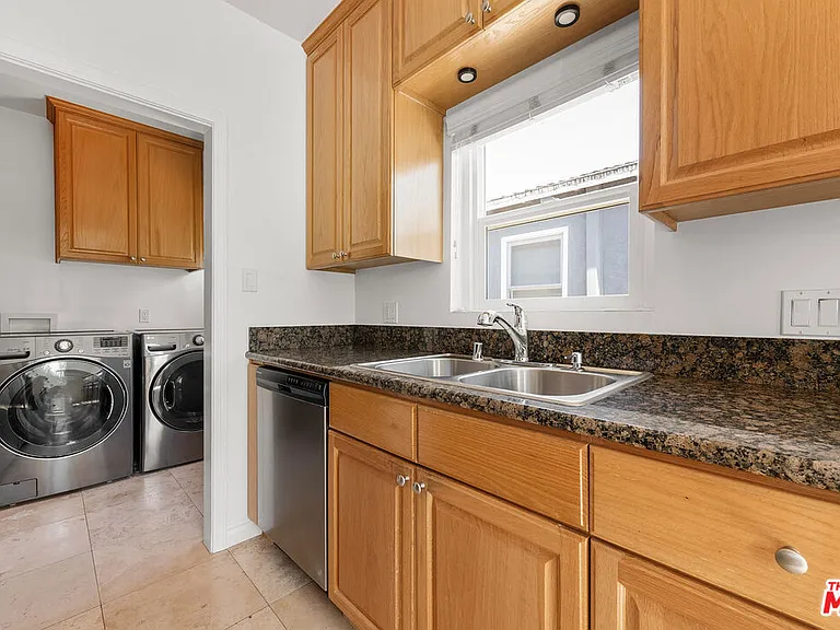4158 Baldwin Ave — Photo 11