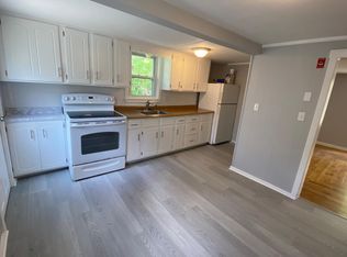 93 Woodland Rd, Southborough, MA 01772