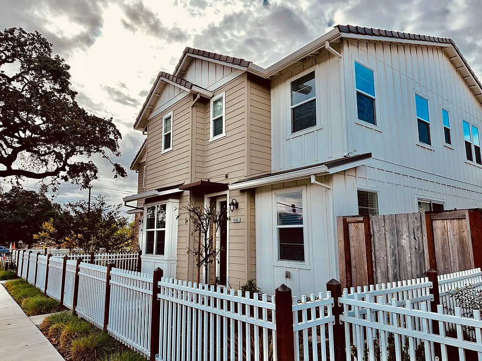 15509 Monterey Rd