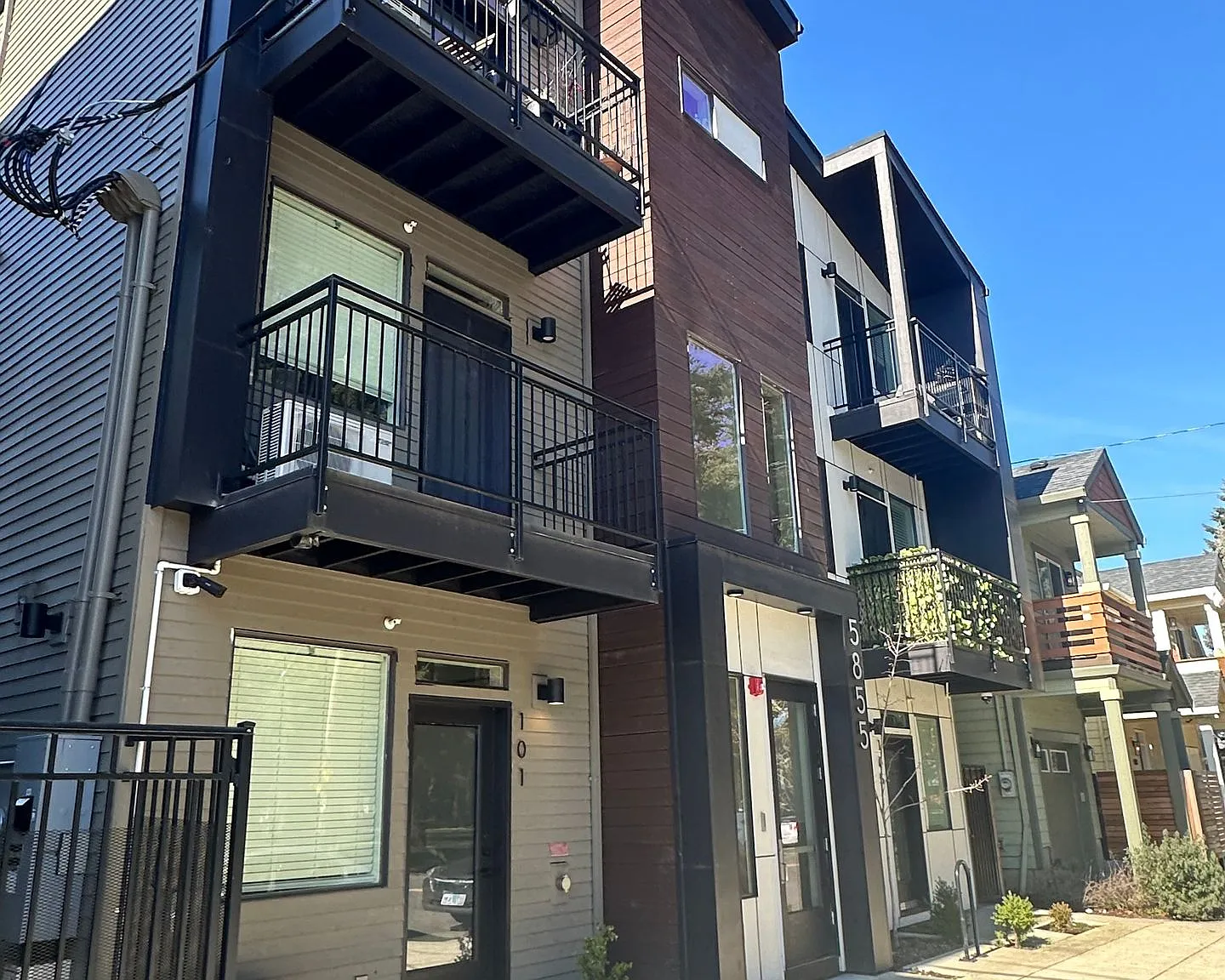 72ND — Photo 2