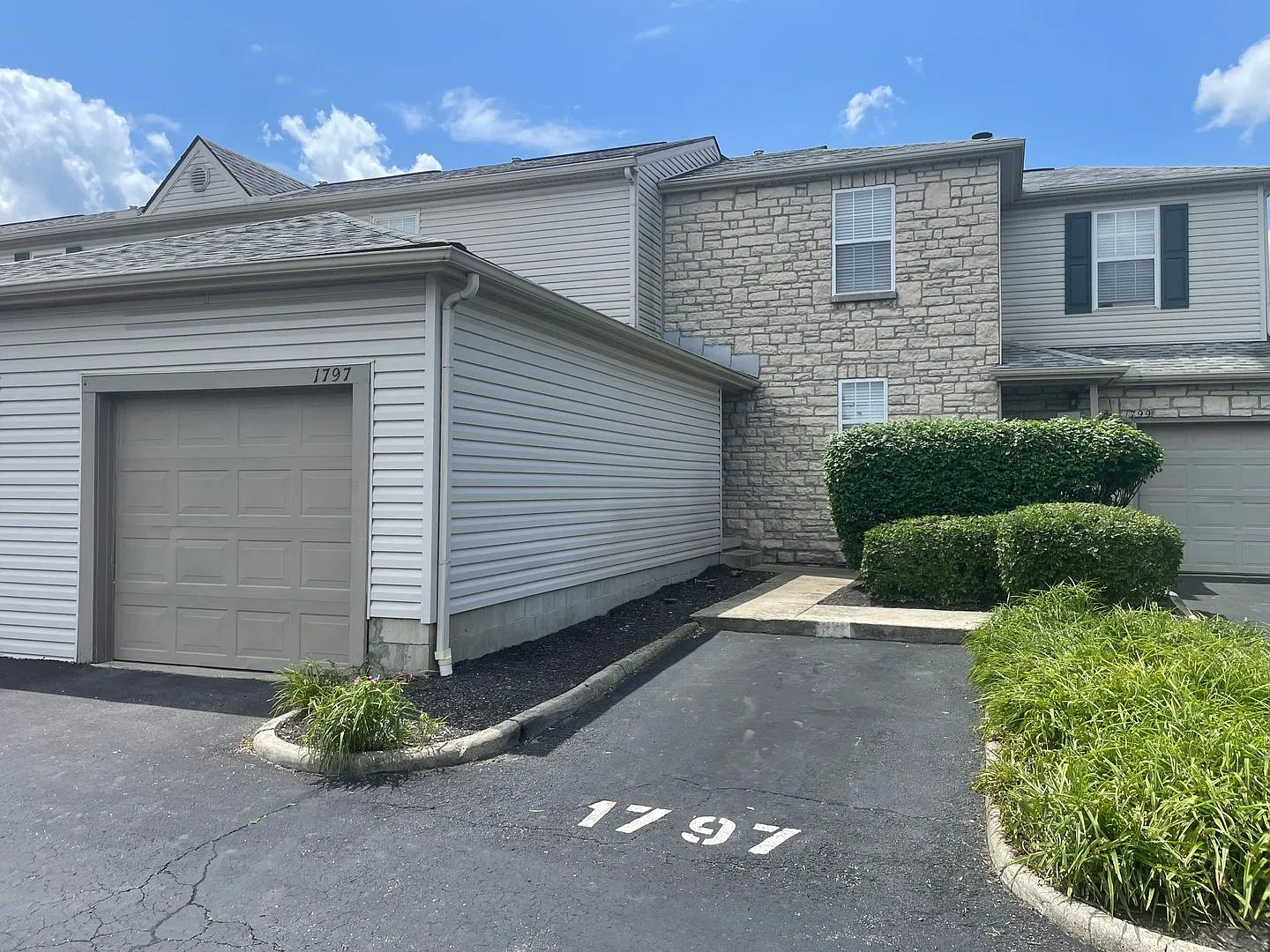 1797 Bennigan Dr — Photo 1
