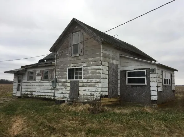 10696 E 1150th Rd, Martinsville, IL 62442