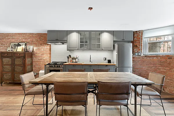 Rented by Compass | media 6