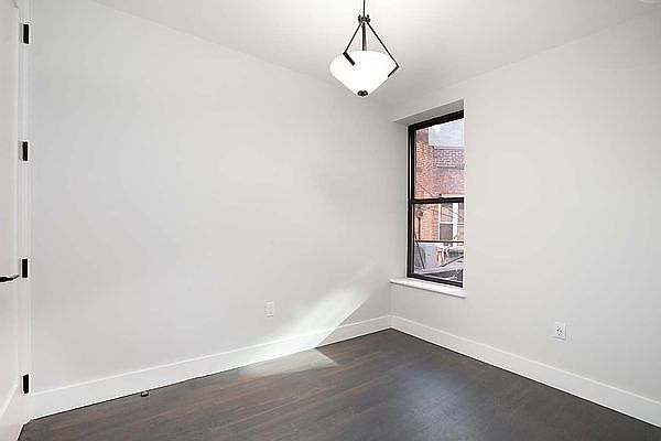 1st image of 346 E 105th St #5I