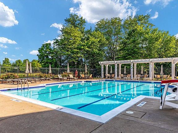 3rd image of 15564 Legacy Way