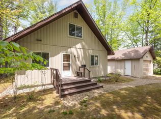 3228 S Skeba Rd S, Lake Leelanau, MI 49653