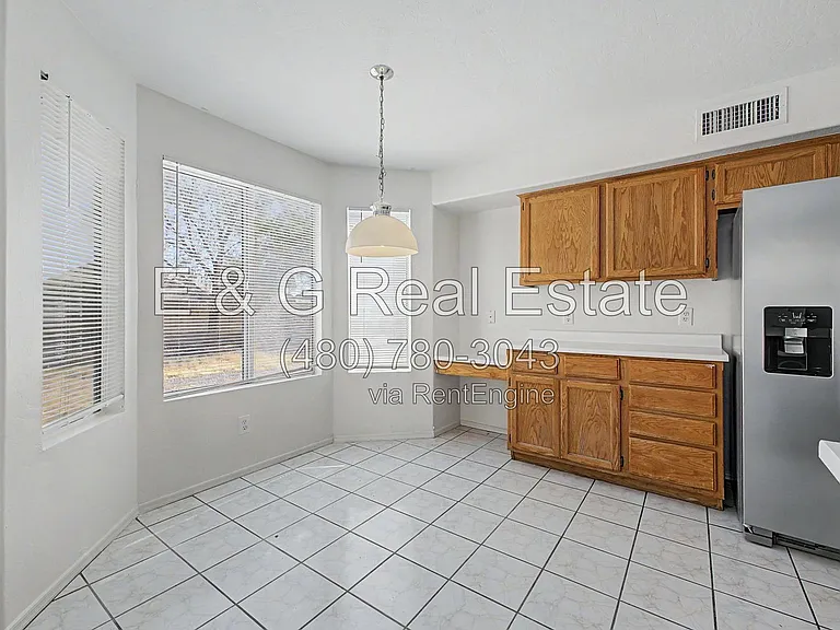 3121 E Wagoner Rd — Photo 9