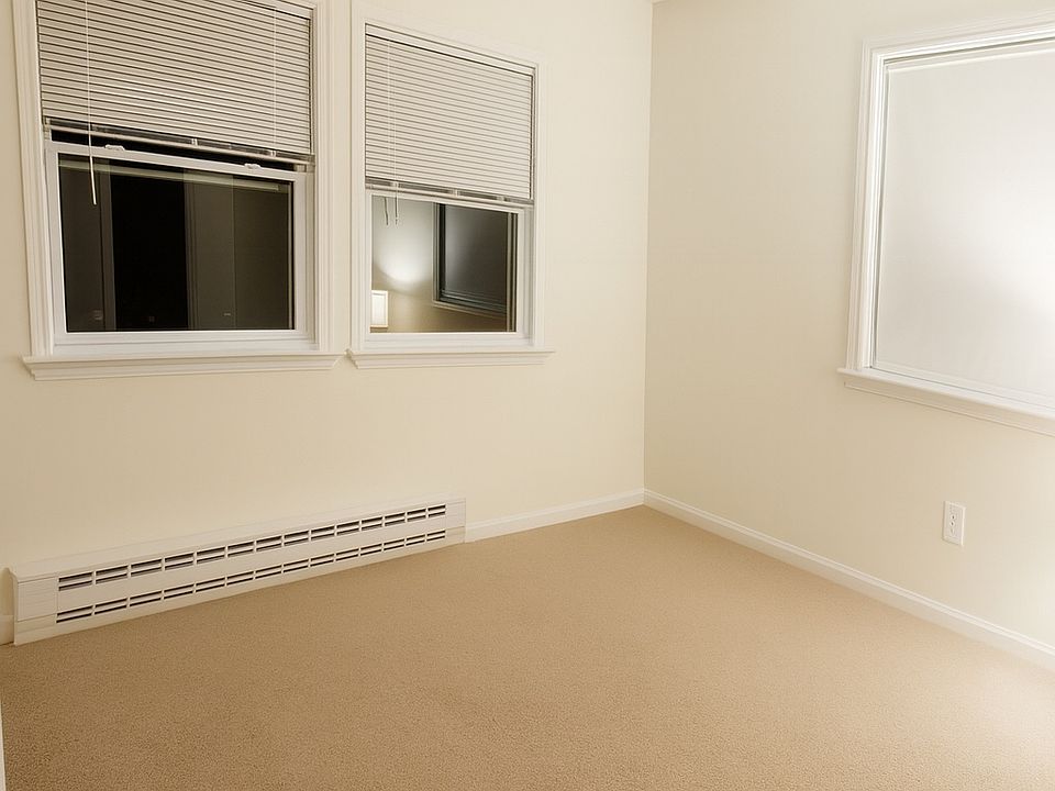 1st image of 112 N Lincoln Ave