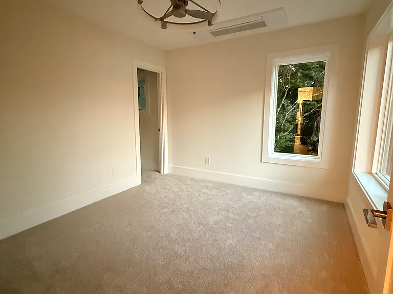 20214 NE 18th Pl — Photo 18