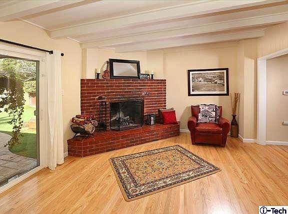 5th image of 10803 White Oak Ave