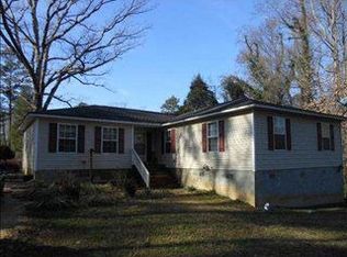 113 Clark St, Carthage, NC 28327