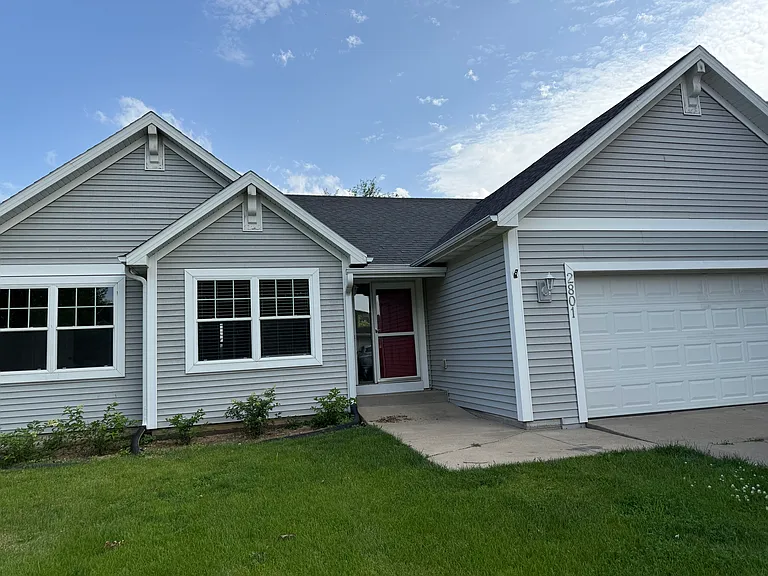 2801 E Diehl Ave — Photo 1