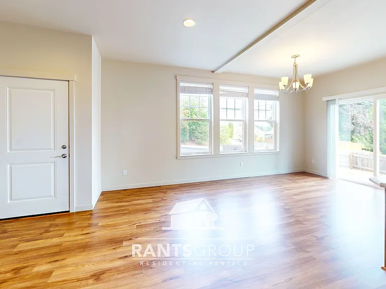 603 3rd Ave SW #A & B — Photo 2