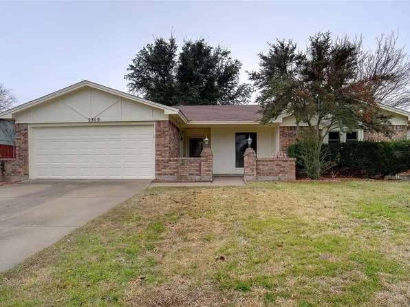 2309 Wilmer Dr, Grand Prairie, TX 75052