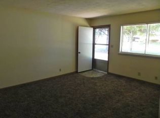 1722 S Plaza Ave, Springfield, MO 65804