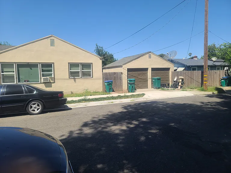 2311 N Hunter St #2311 — Photo 2