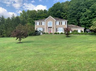 6 Miller Rd, Putnam Valley, NY 10579