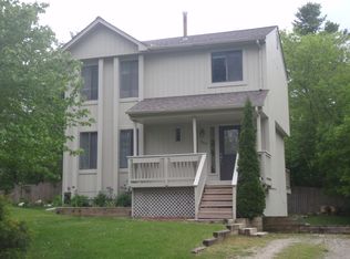 357 Clairemont Dr, Lake Orion, MI 48362