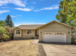 19399 Stonegate Rd, Hidden Valley Lake, CA 95467