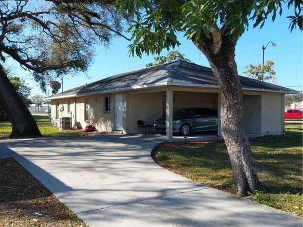 2606 Dr Ella Piper Way, Fort Myers, FL 33916